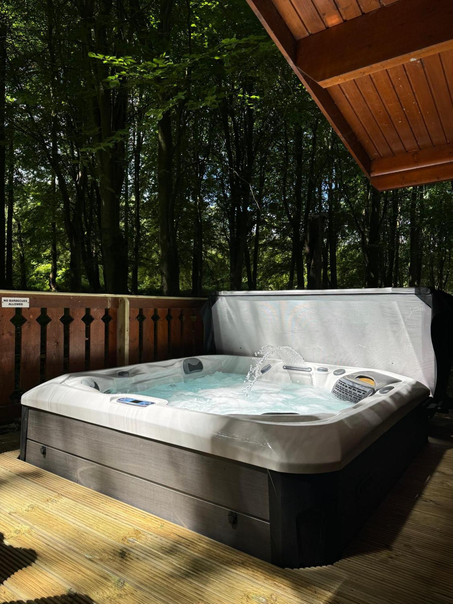 Bamboo Retreat Villa Louth  ภายนอก รูปภาพ